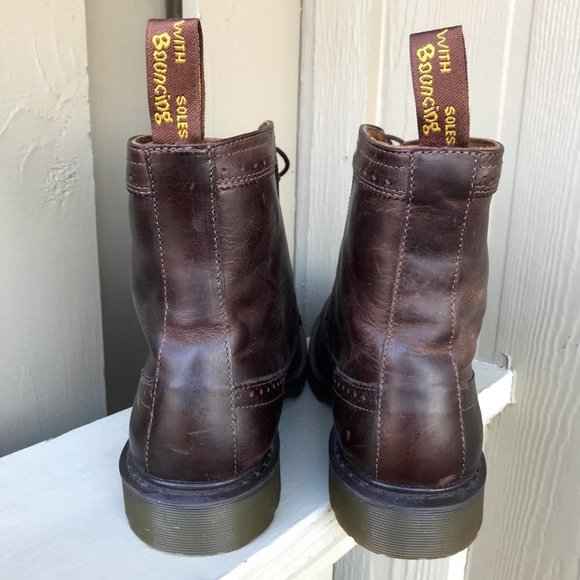 SOLD Dr. Martens Fitzroy Brogue Leather 7 Eye Boot - Picture 12 of 16